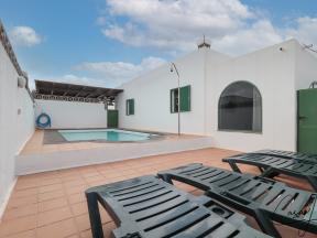 Villa For sale Mancha Blanca in Lanzarote Property photo 2